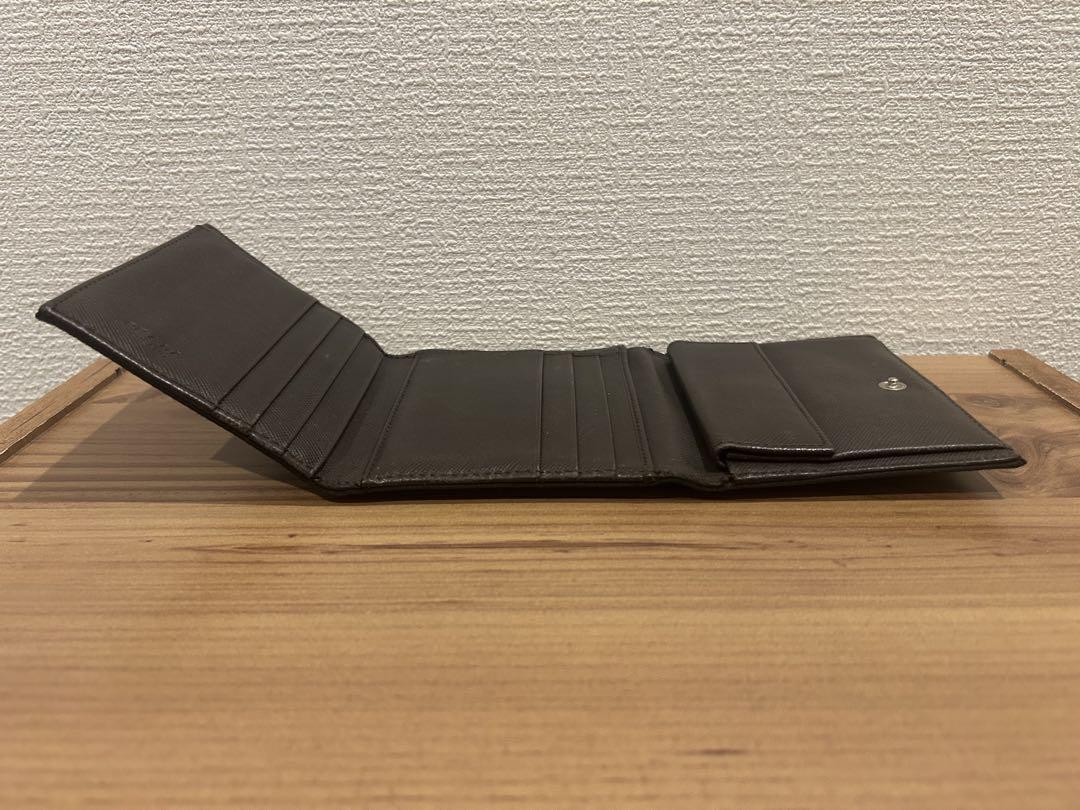 PRADA ナイロン　茶色　三つ折り財布