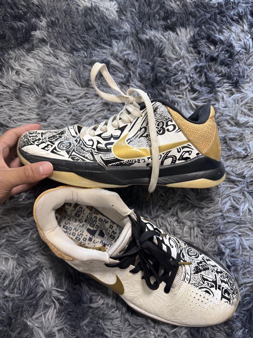 Nike Kobe アートプリント シューズ
