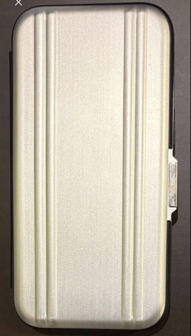 ZERO HALLIBURTON Flip Caseゼロ iPhone15