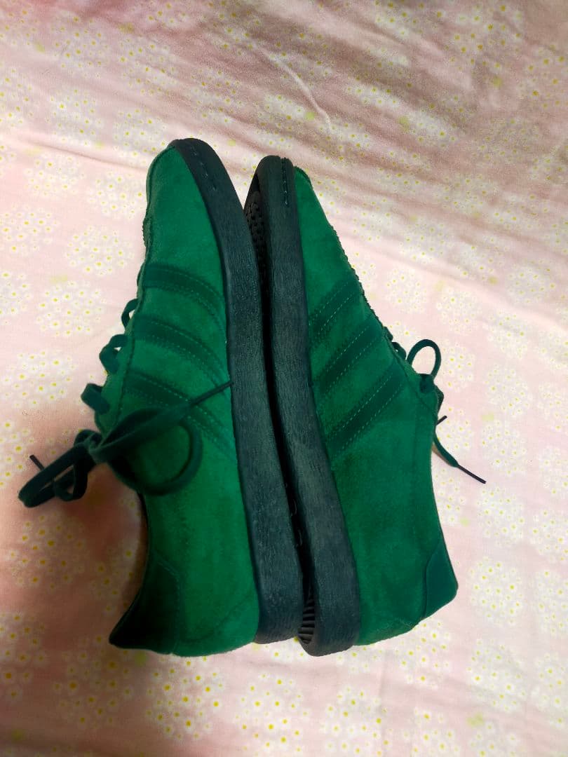 美品　アディダス　タバコ　緑　グリーン　スニーカー　23.5