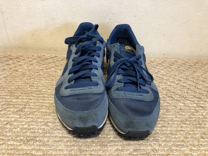 NIKEインターナショナリスト コートブルー/イエロー 828041-402