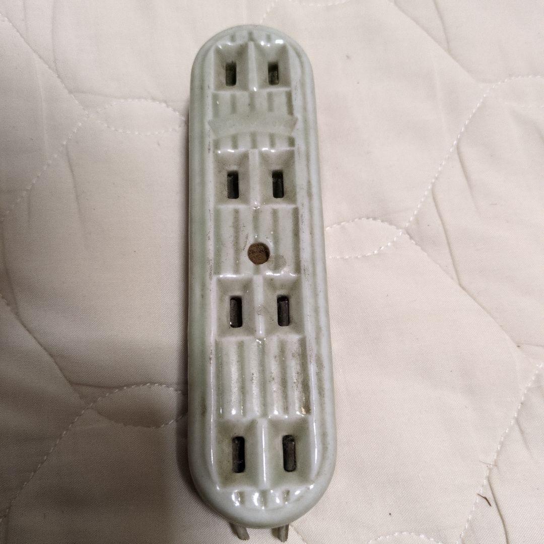 ★美品　リアルなコンセント　陶器