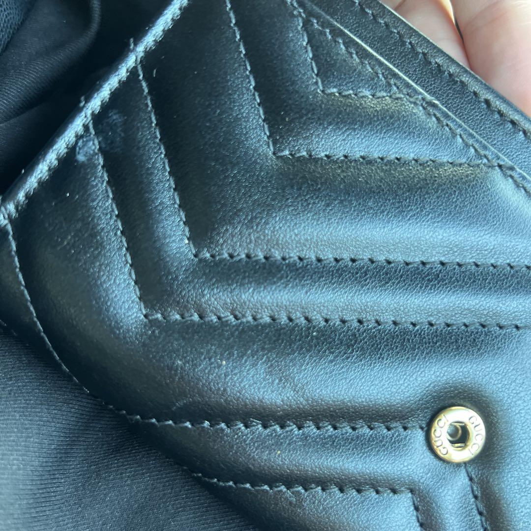 GUCCI ブラック 二つ折り財布 GGロゴ