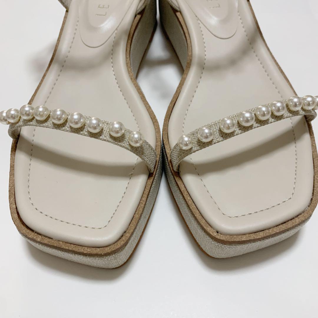 かの様専用】LE TALON 4cmパールプラットサンダル | www