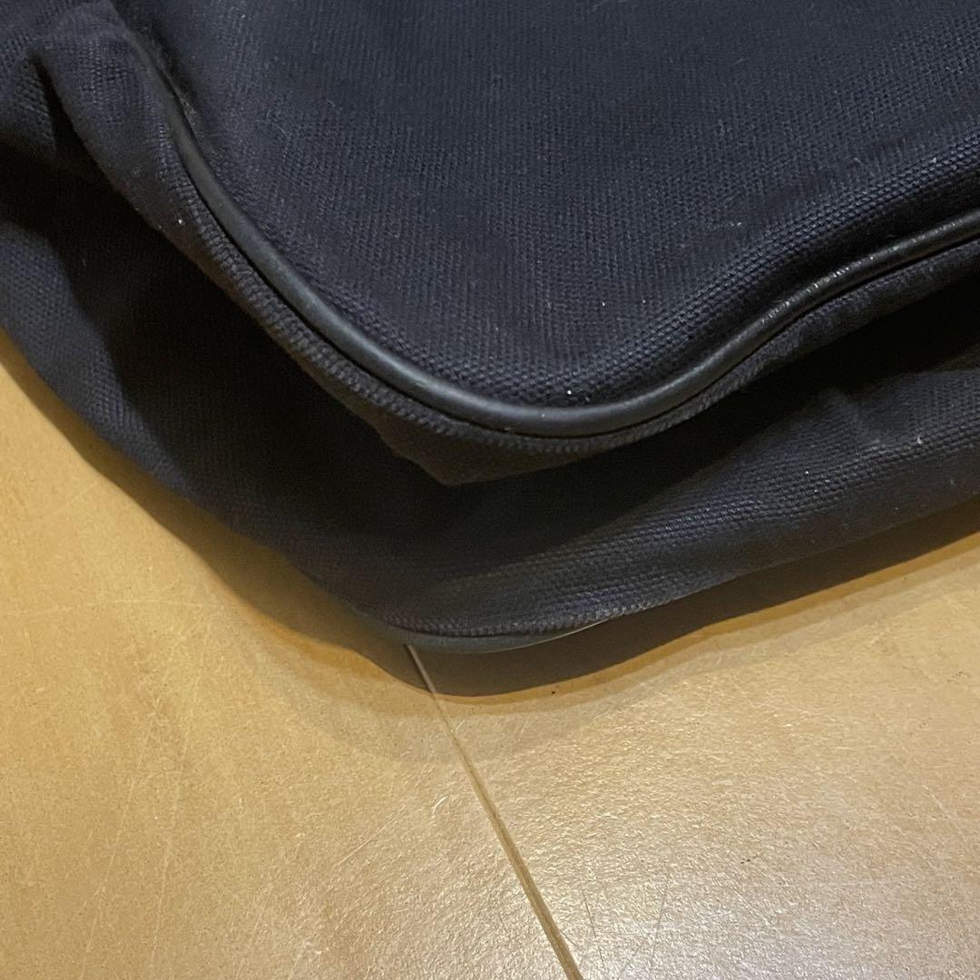 ARTS&CRAFTS ショルダーバッグ レザー キャンバス 重厚感 本革 牛革