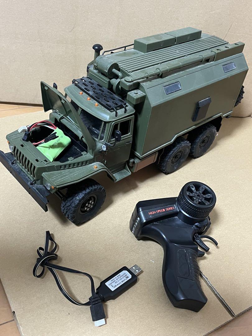 軍事トラック　ラジコン