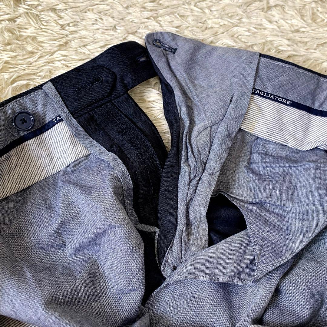 ネイビーブルー