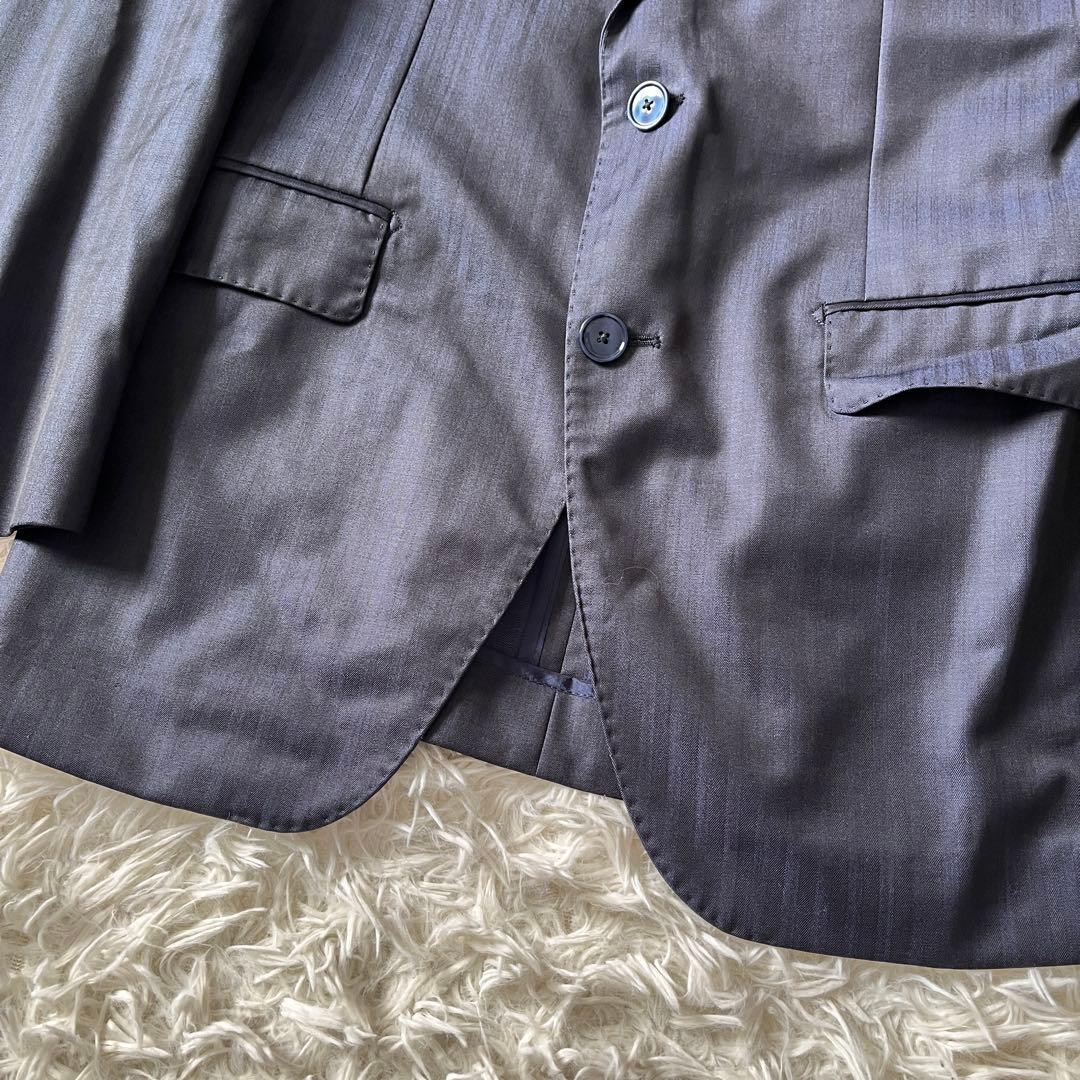 ネイビーブルー