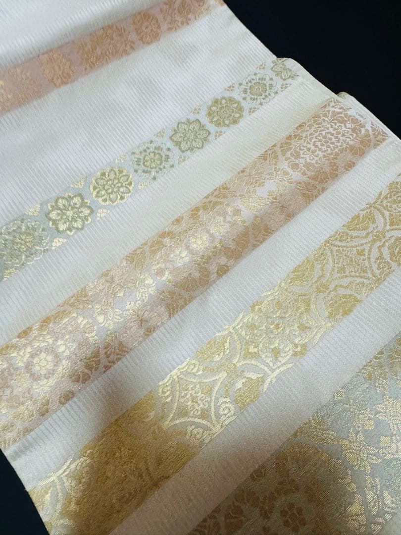 【銘品新品】西陣著名機元「陰山織物 箔屋清兵衛」クリーム色 経糸三千六百本織