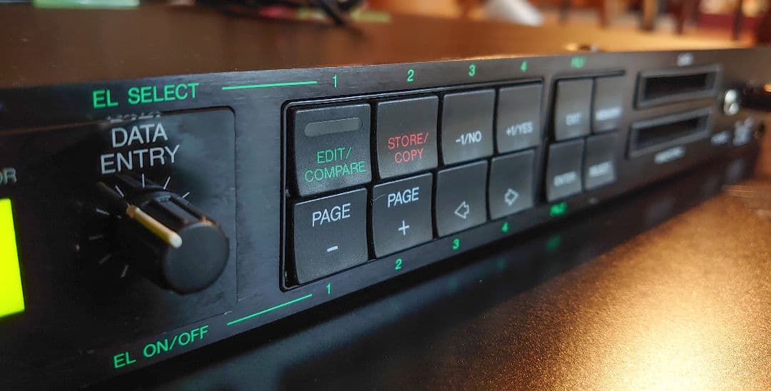 YAMAHA TG55 デジタル音源モジュール YAMAHA TG55 デジタル音源モジュール