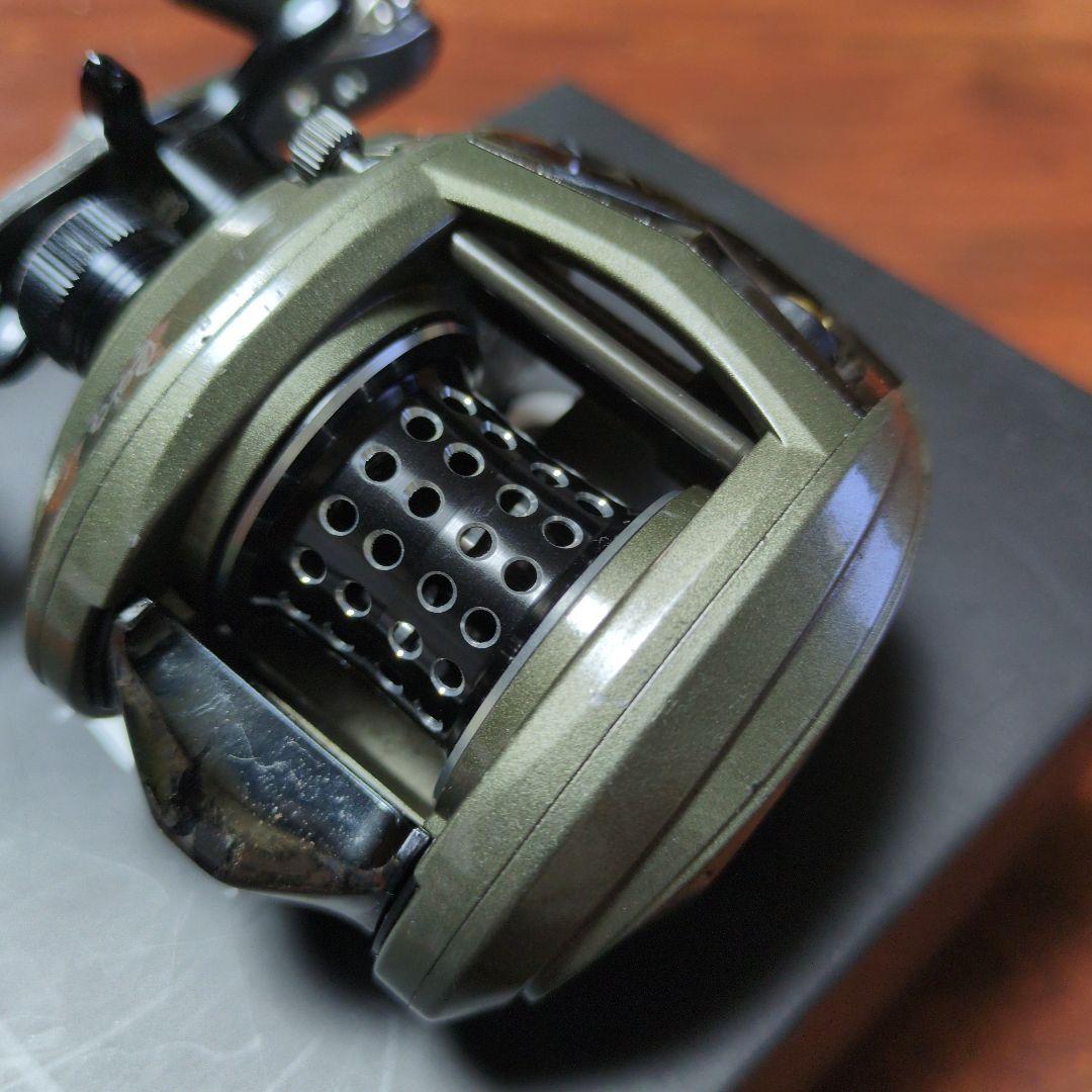 Abu Garcia REVO LT-L ベイトリール