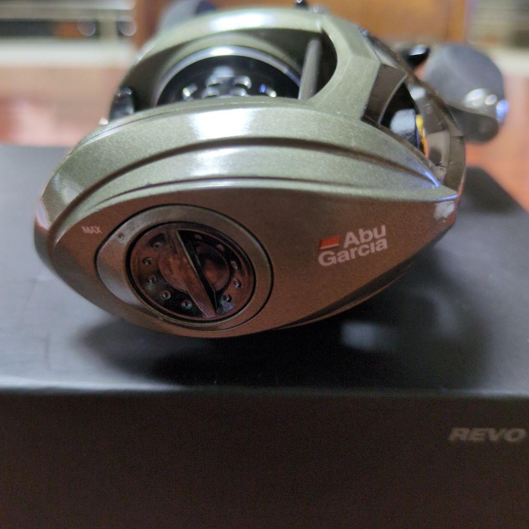 Abu Garcia REVO LT-L ベイトリール