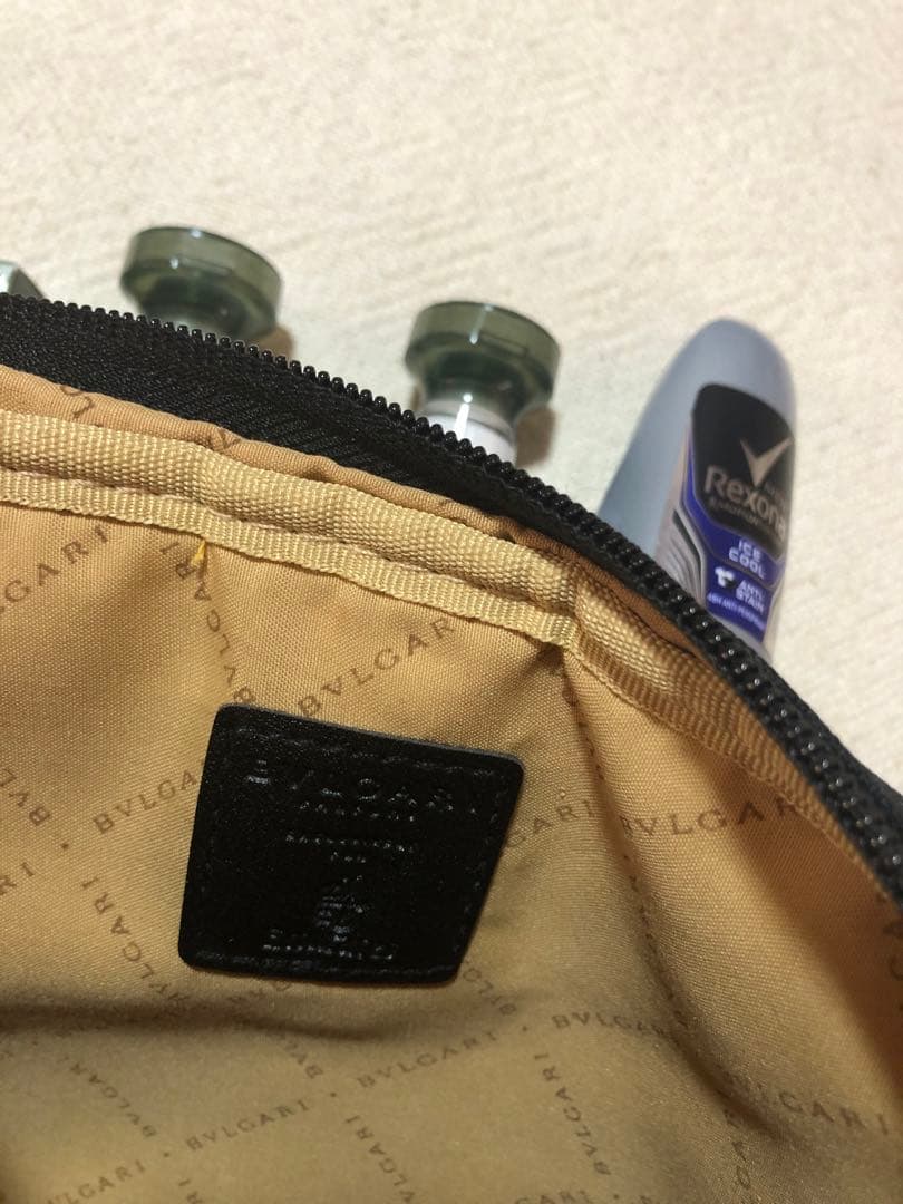 エミレーツ航空 ビジネス アメニティ(ブルガリ) 未開封 ポーチ ブラウン エミレーツ航空 ビジネス アメニティ(ブルガリ) 未開封 ポーチ ブラウン