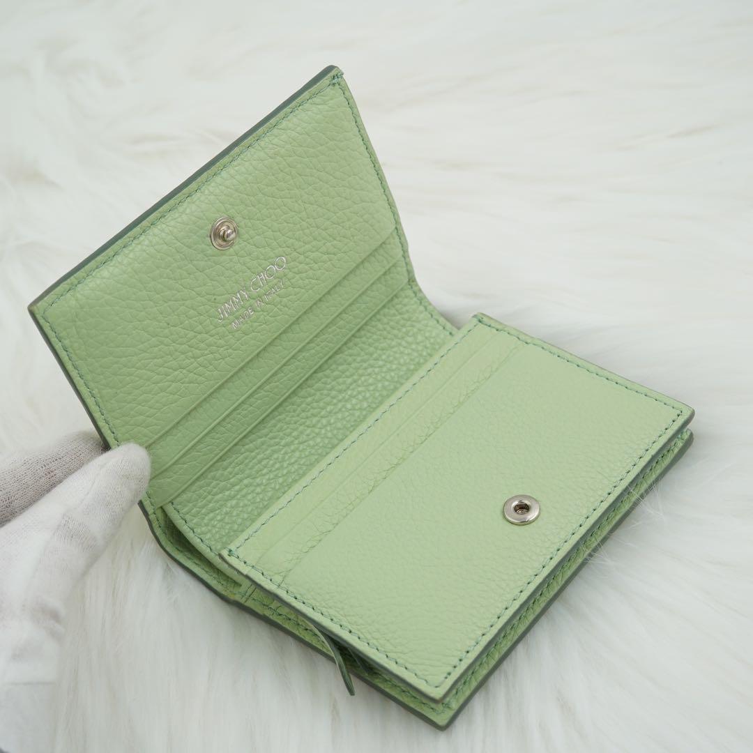 JIMMY CHOO ミントグリーン 二つ折り財布 未使用級の状態 タグ付き jimmy choo 折り財布 スタッズ グリーン