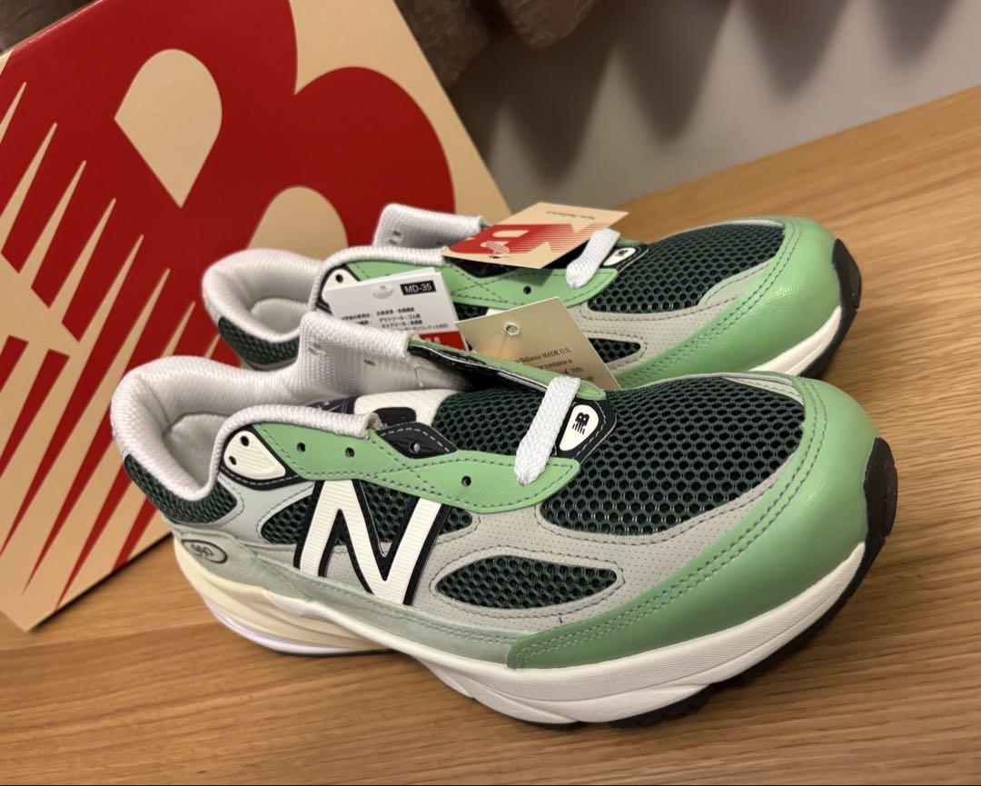 New Balance 990V6 