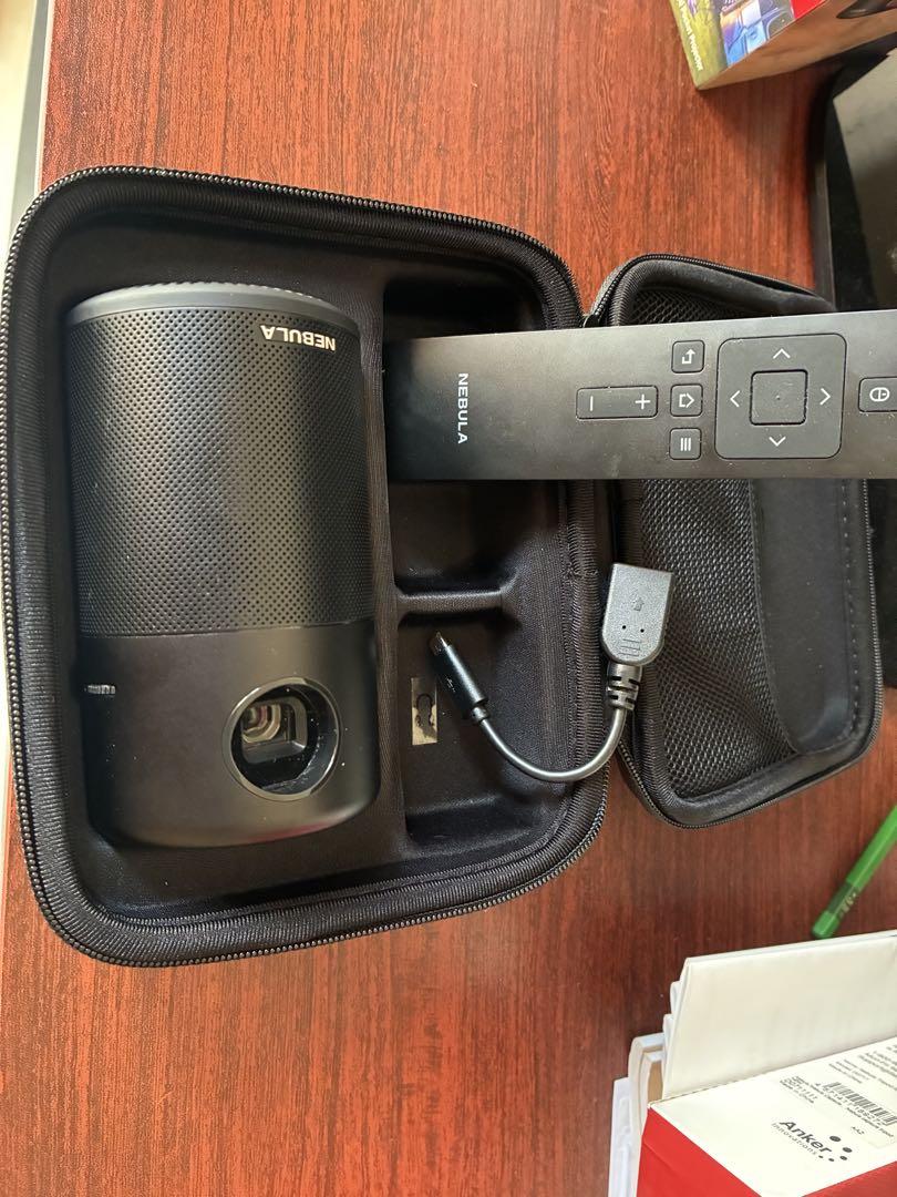 NEBULA Projector 本体
