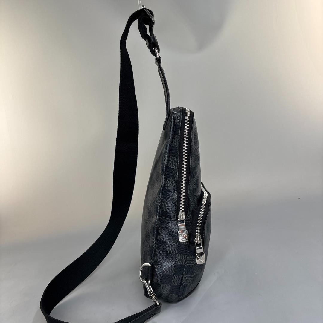 極美品 ルイヴィトン ダミエグラフィット スリングバッグ ボディバッグ ブラック