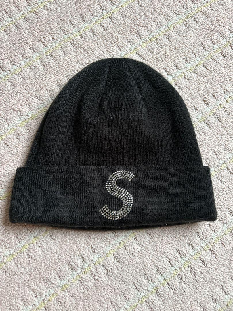 Supreme ブラック ニット帽 スワロフスキー - メルカリ