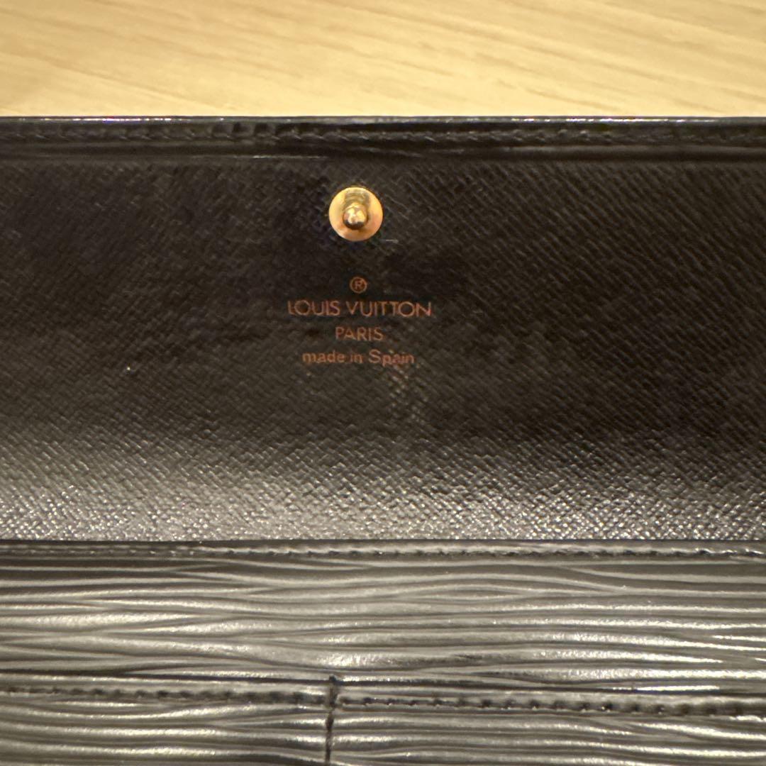 ルイ・ヴィトン（Louis Vuitton）長財布 エピ 黒