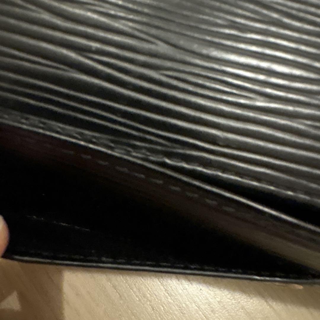 ルイ・ヴィトン（Louis Vuitton）長財布 エピ 黒
