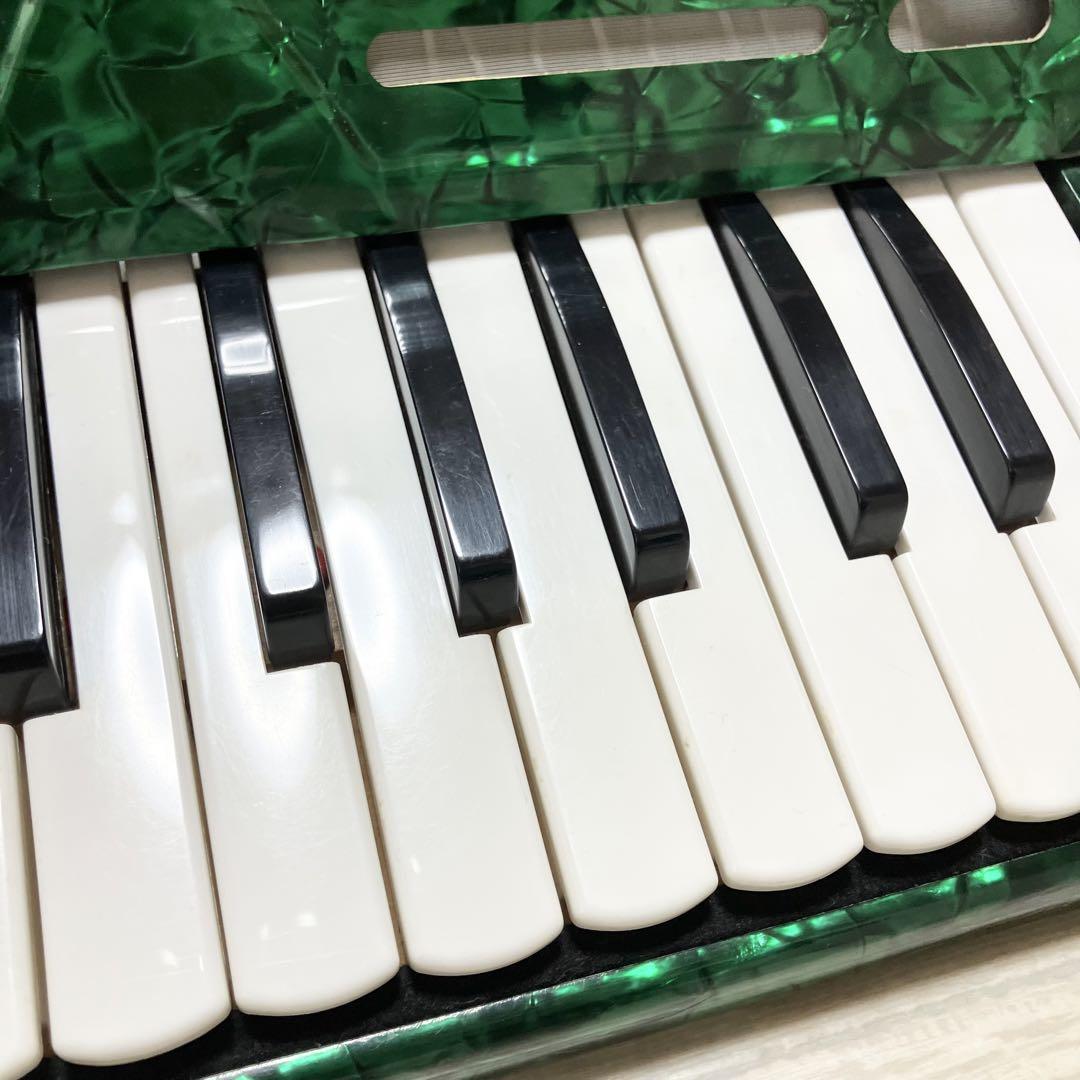 美品 YAMAHA アコーディオン 25鍵盤 18ベース 希少色 緑