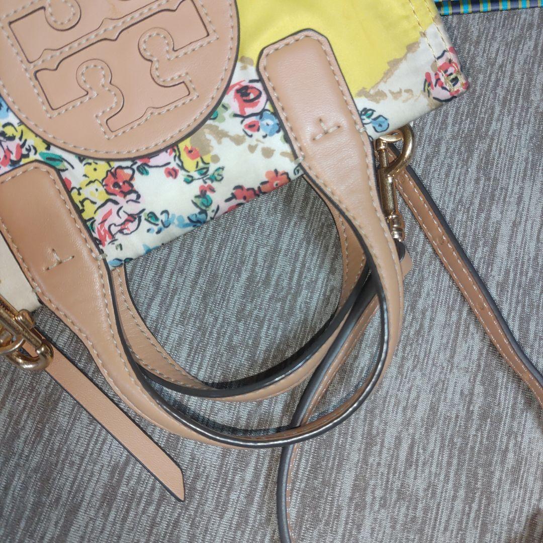 Tory Burch ミニショルダーバッグ イエロー フラワープリント