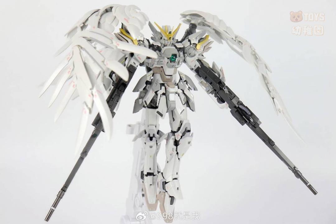 1/100　プラモデル　スノーホワイトプレリュード