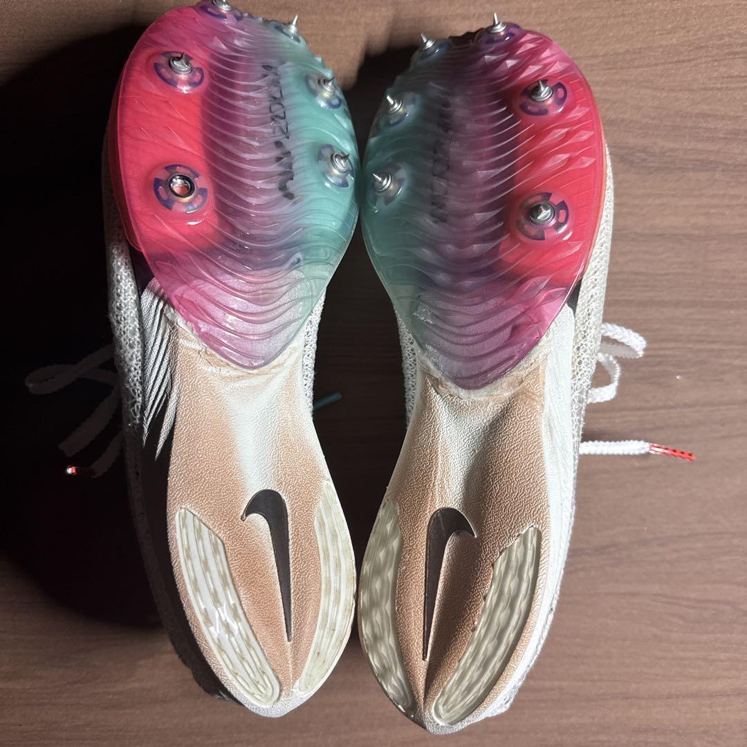話題の行列 victory zoom air NIKE 希少カラー メルカリ - 割れ