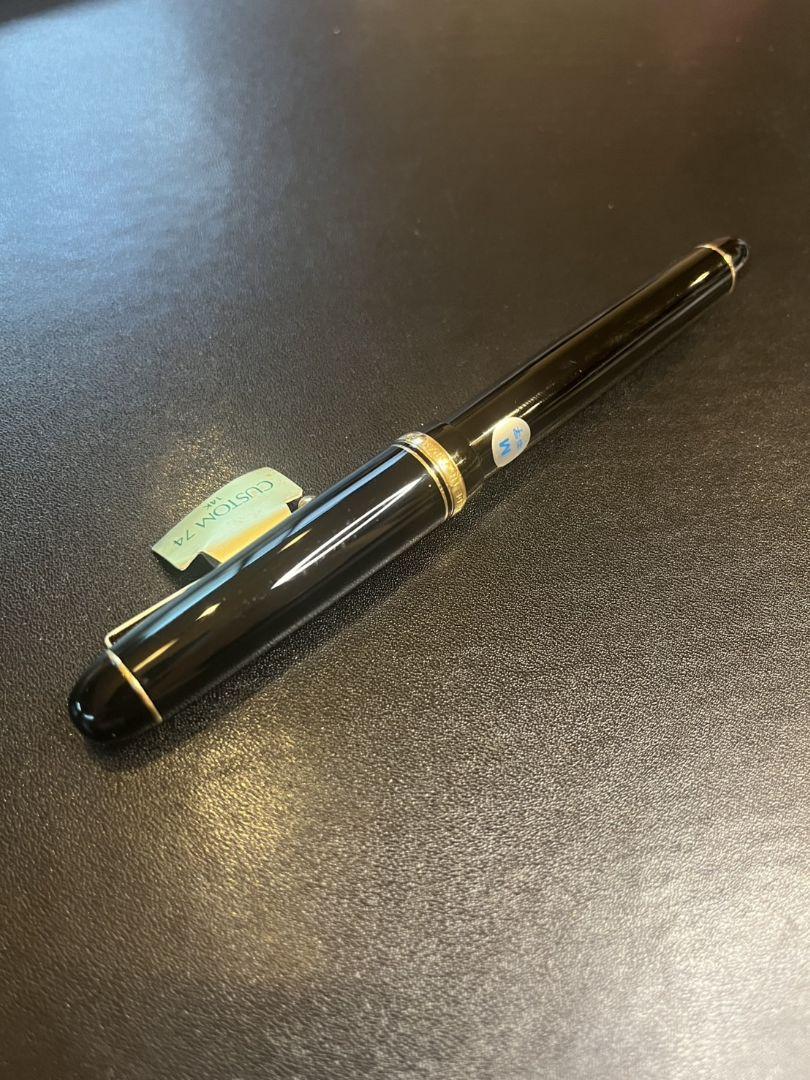 未使用 PILOT パイロット 万年筆 CUSTOM 74 ブラック