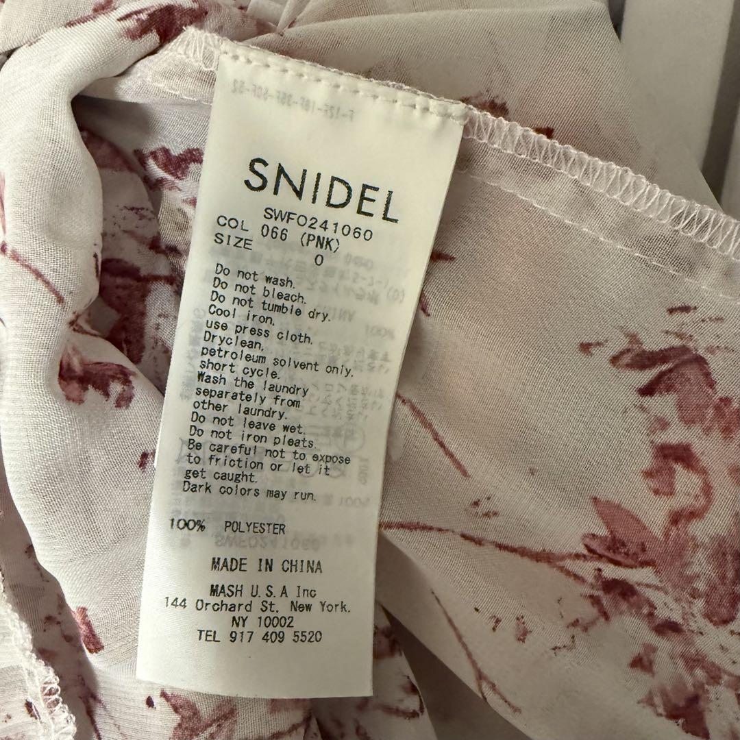 美品❤️SNIDELスナイデルSustainableフリルプリントワンピース