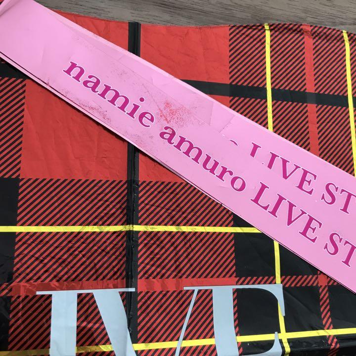 【在庫有】 安室奈美恵 ブランケット 銀テープ付き - ミュージシャン