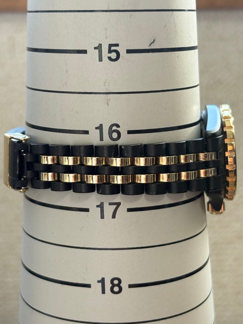 美品 TAG HEUER タグホイヤー 980.028N 1000 ブラック 美品 TAG HEUER タグホイヤー 980.028N 1000 ブラック