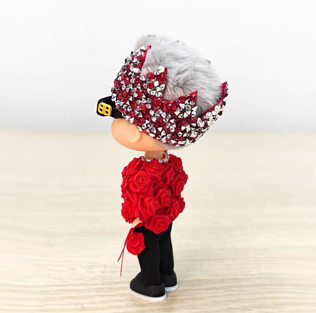 楽天 送料無料にならない G-Dragon Übermensch Red Rose キーホルダー - メルカリ アイドル
