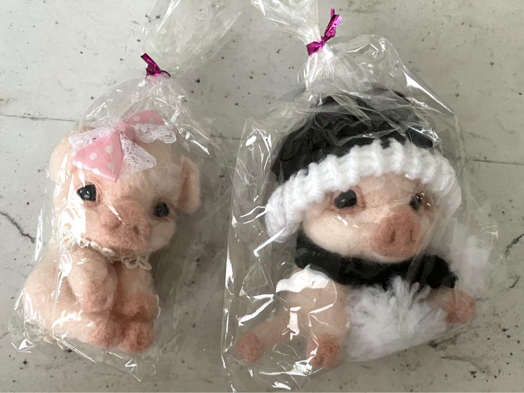 羊毛フェルト　仔豚2匹セット