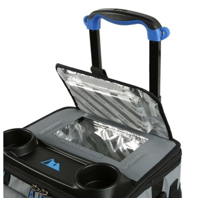 【新品】TITAN タイタン キャリーケース付きクーラーボックス