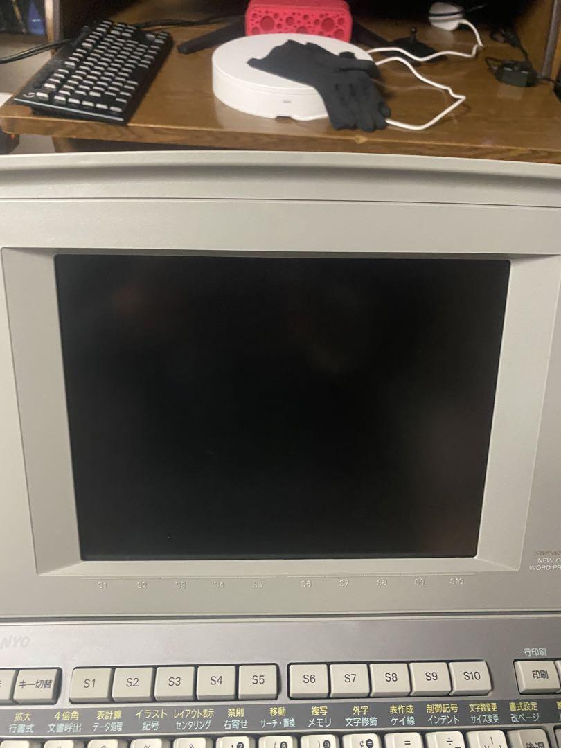 Sanyo Sanword NS30F 通電のみ確認済み　ジャンク ワープロ