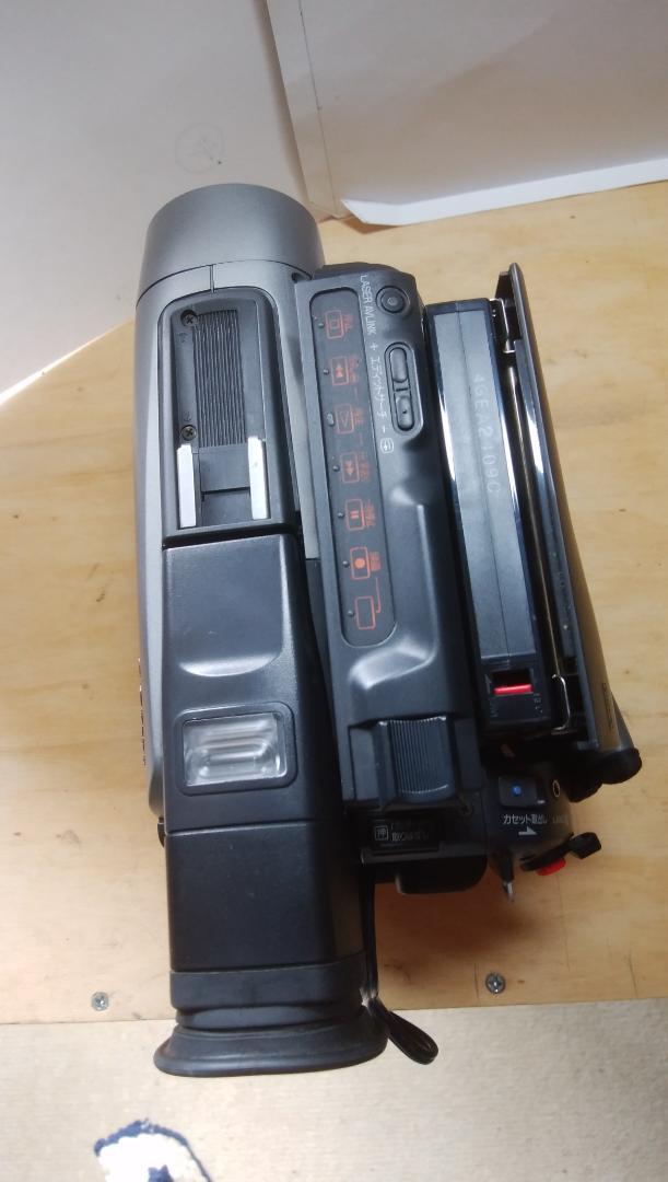SONY　CCD-TRV92ビデオカメラ/ハンディカム Hi8方式 【中古】