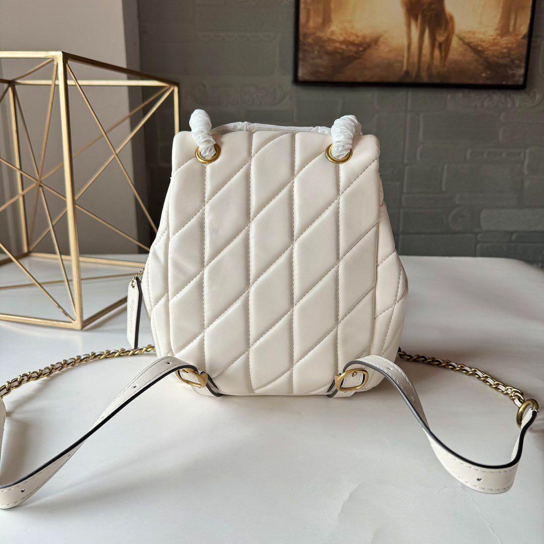 COACH タビー バックパック リュック キルティング 白