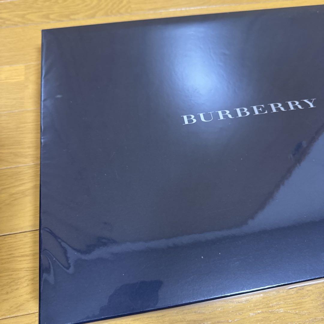 【きょうあいちゃん】BURBERRYチェック柄タオルシーツ 2枚セット バーバリー タオルシーツ 2枚セット - メルカリ