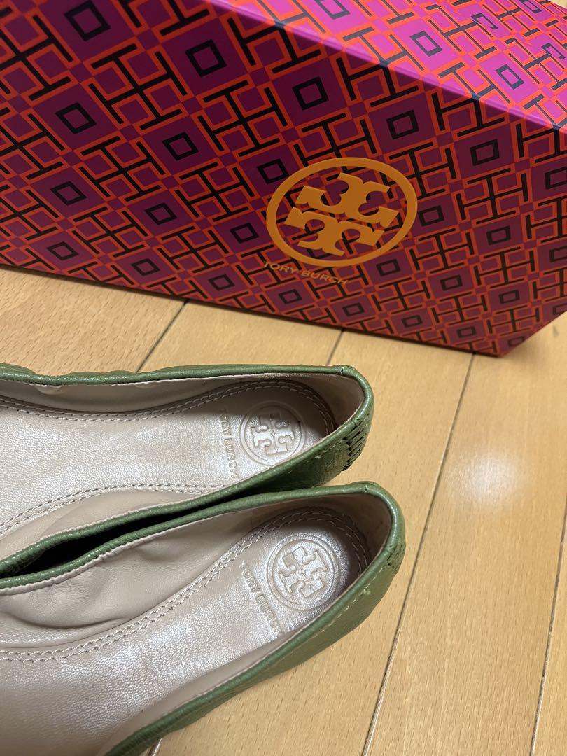 【値下げ】Tory Burch グリーン フラットシューズ Tory Burch（バレエシューズ ・ グリーン・カーキ/緑色系）の