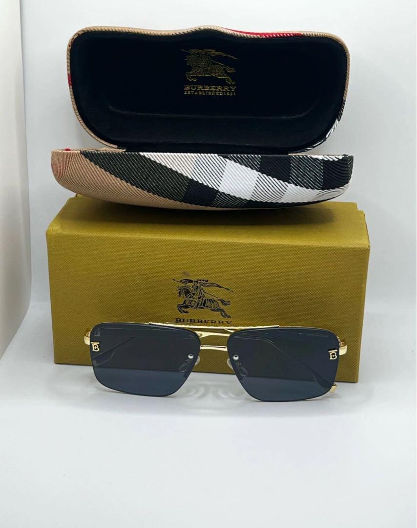 Burberry スクエアサングラス