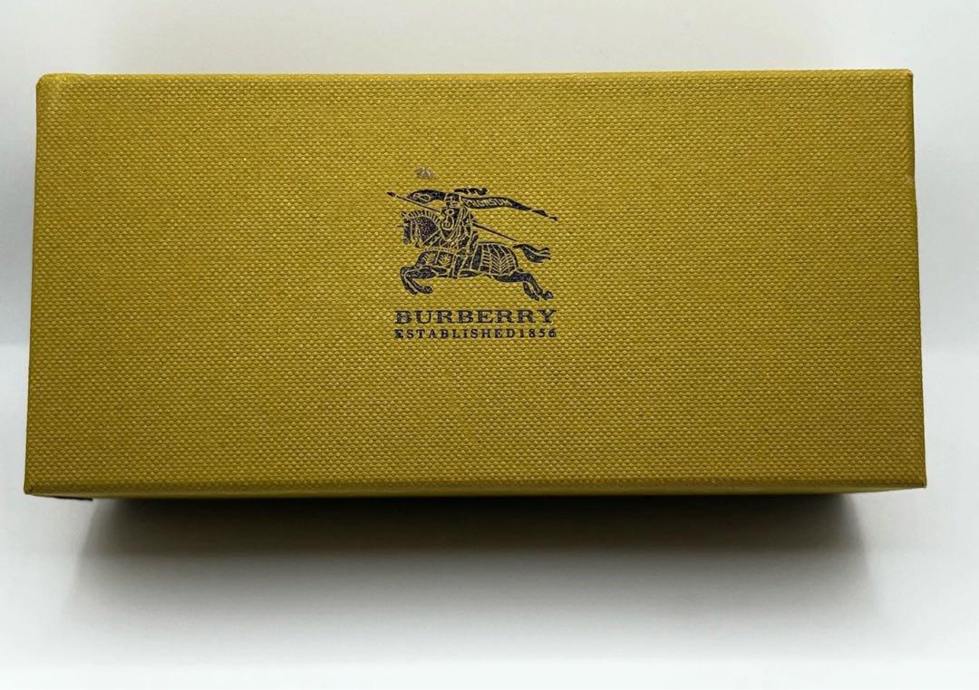 Burberry スクエアサングラス