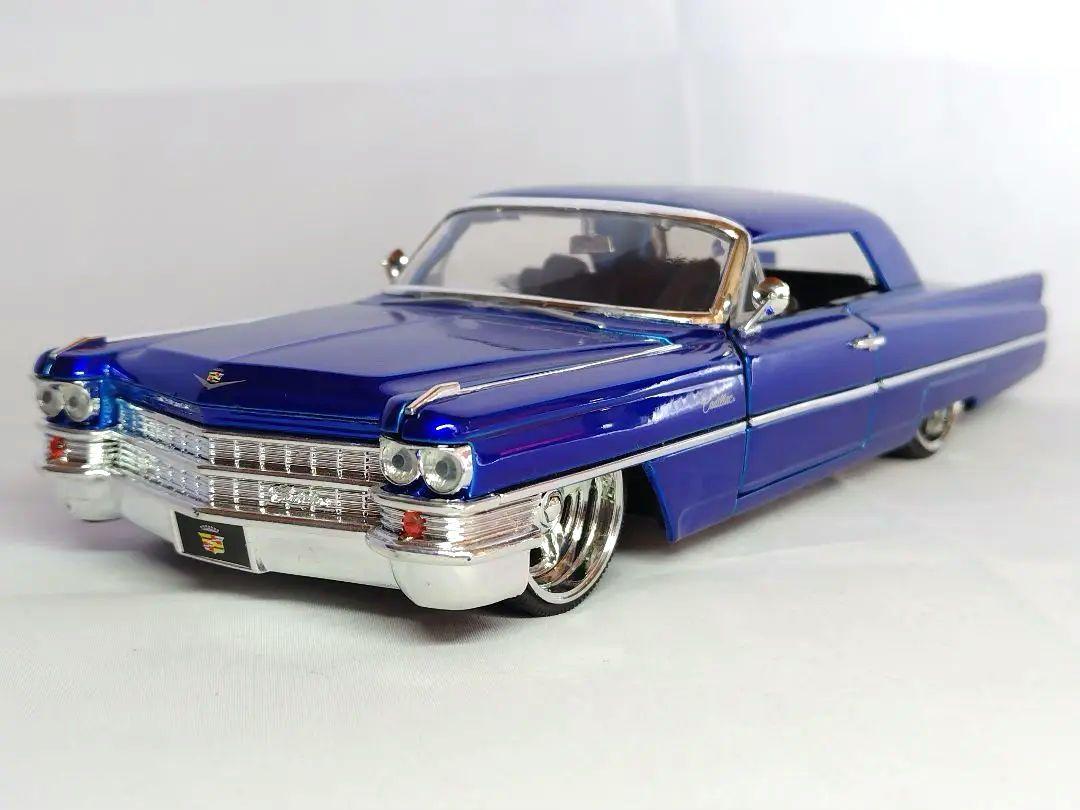 Jada 1963 キャデラック ハードトップ 1/24 ダイキャストモデル
