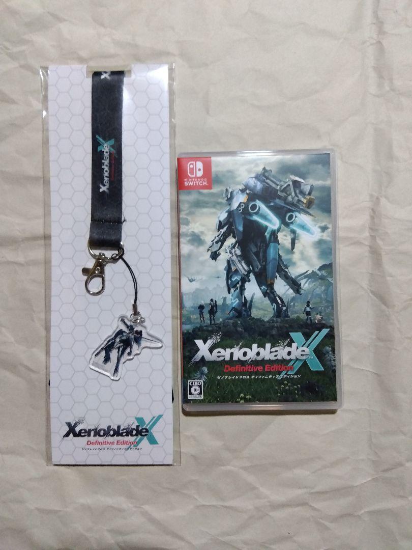 スーパーセール 半額 Edition Definitive X Xenoblade + Switch Nintendo ストラップ付き Nintendo Switch