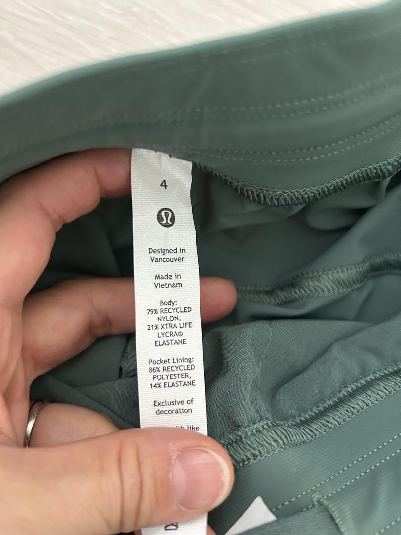 Lululemon トレーニングパンツ サイズ4 一度のみ着用