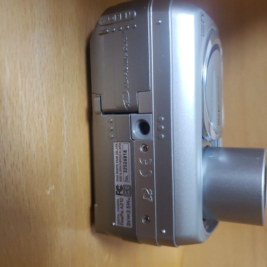 ★美品★ フジフィルム Fujifilm FinePix A210 単3電池使用