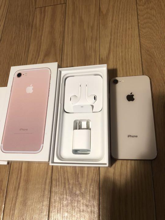 iPhone 8 Gold 64 GB auSIMフリー、残債なしバッテリー98