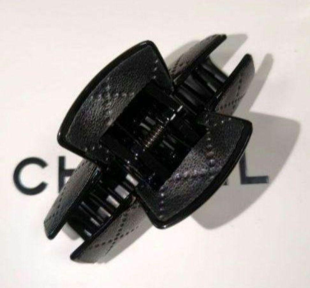 CHANEL ブラック ヘアクリップ ／レザーPV／ノベルティ／新品