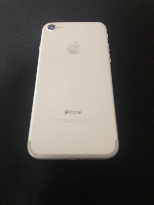 iPhone7 32GB SIMフリー シルバー iPhone7 32GB SIMフリー シルバー