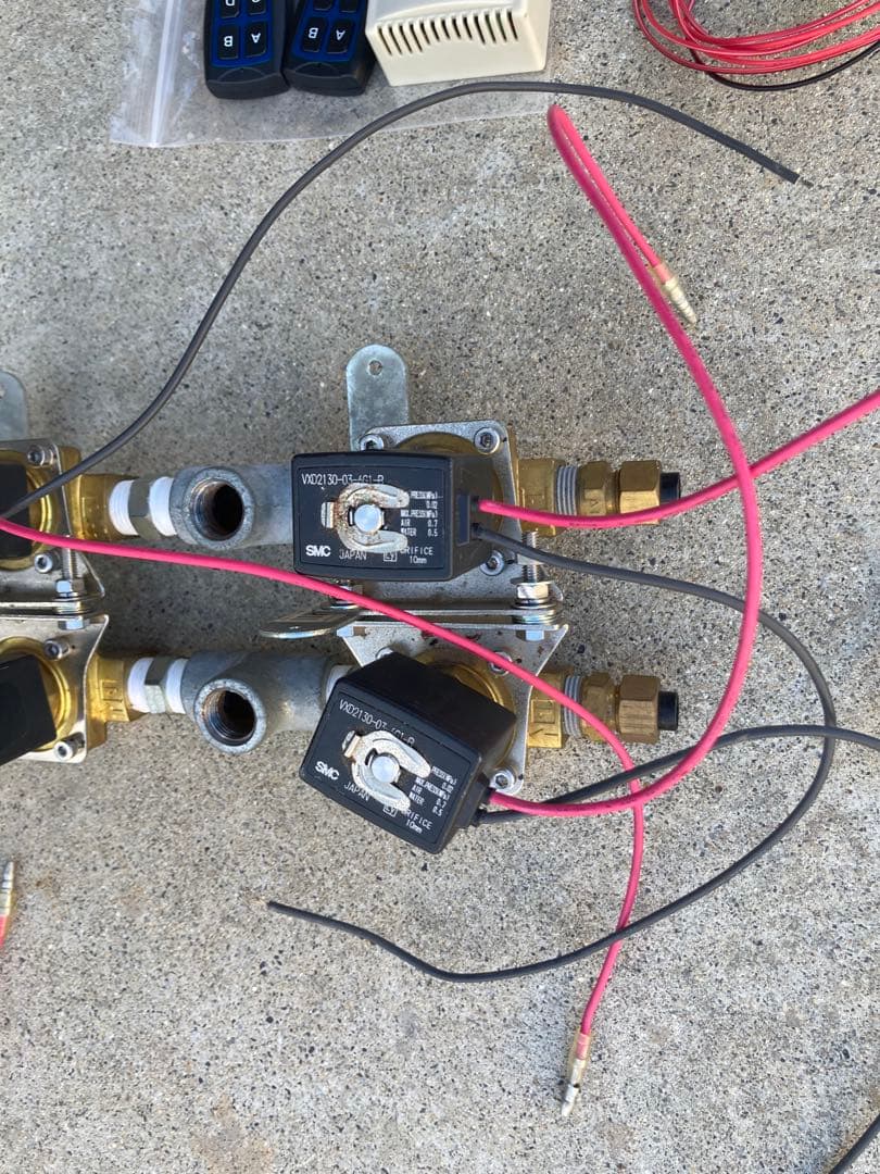 エアサス エアーサスペンション 電磁弁 リモコンセット傷や汚れあり BRIGHTFACE_UK